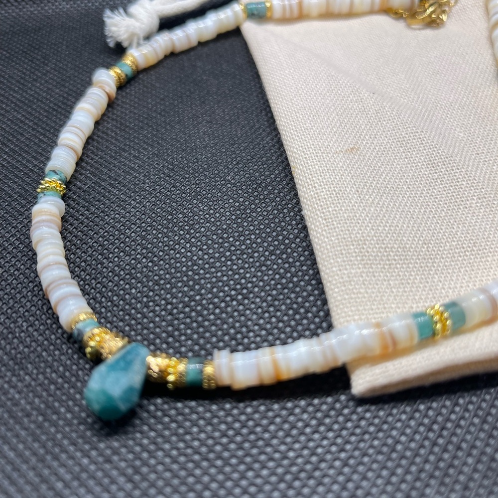 Elegant Gold Beaded Shell, African turquoise AGATE choker necklace - Boho chic